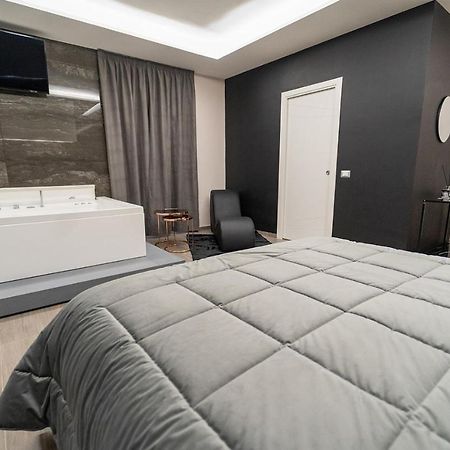 Intimity Luxury Rooms Qualiano Eksteriør billede